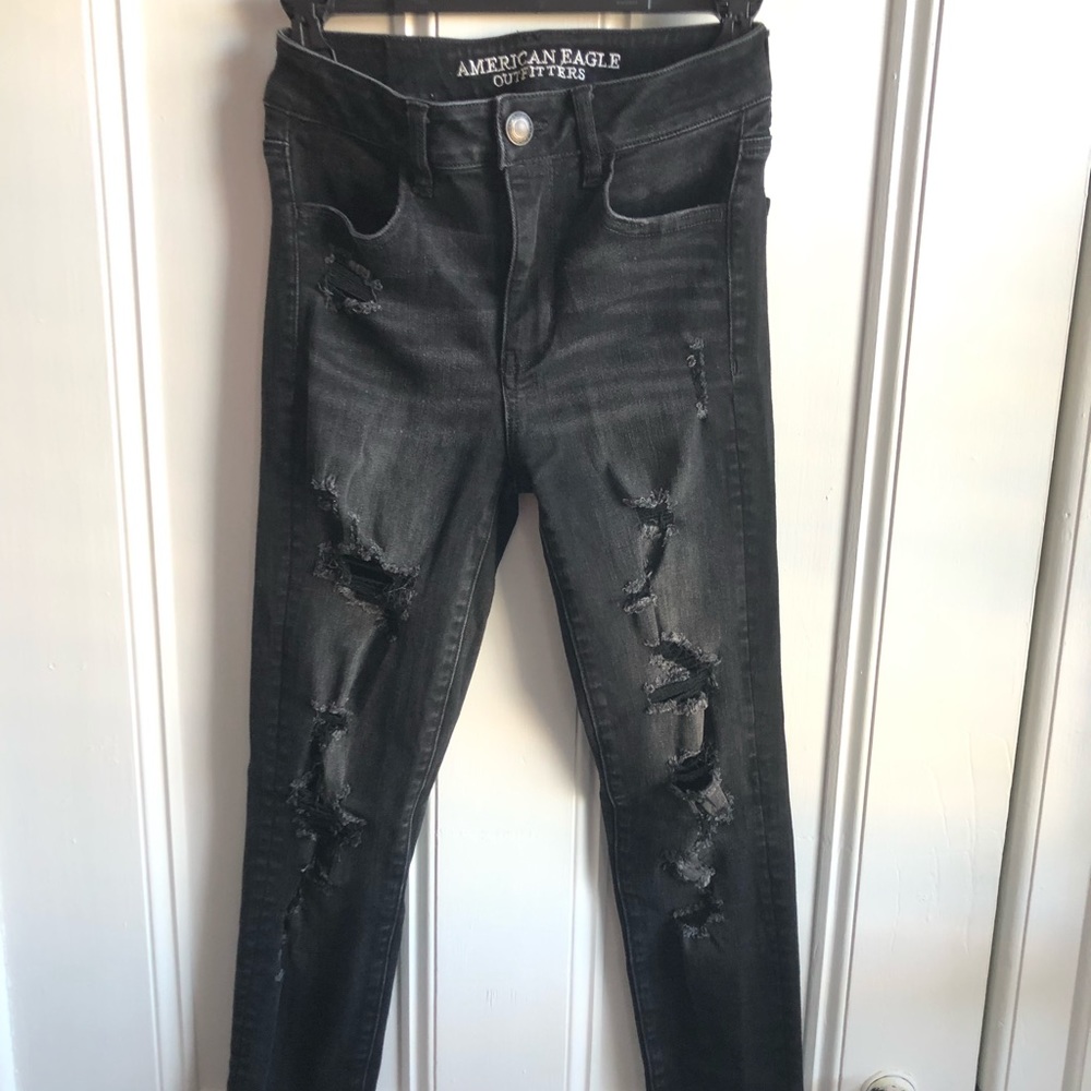 American Eagle black distressed skinny jean